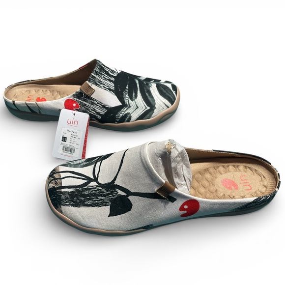 UIN THE PALM SLIDES - Picture 2 of 5